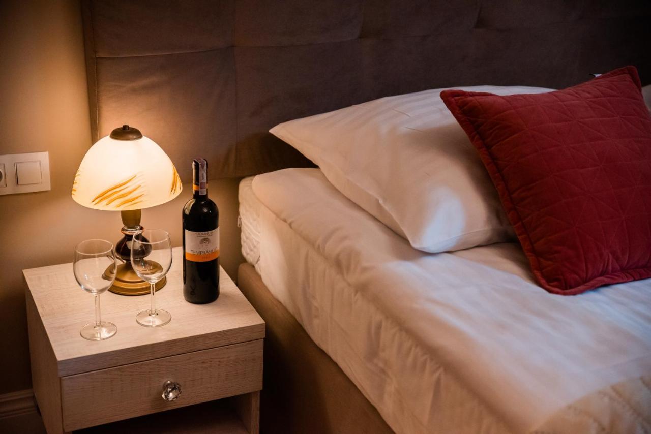 Old Town Boutique Rooms Lublin Exterior photo